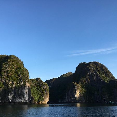 Cat Ba Bay Cruises Hotell Dong Khe Sau Exteriör bild