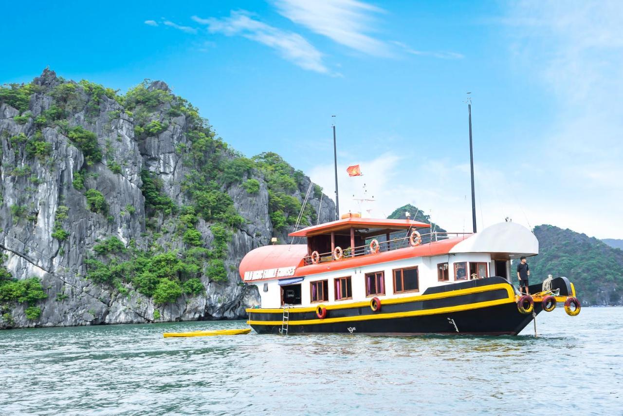 Cat Ba Bay Cruises Hotell Dong Khe Sau Exteriör bild