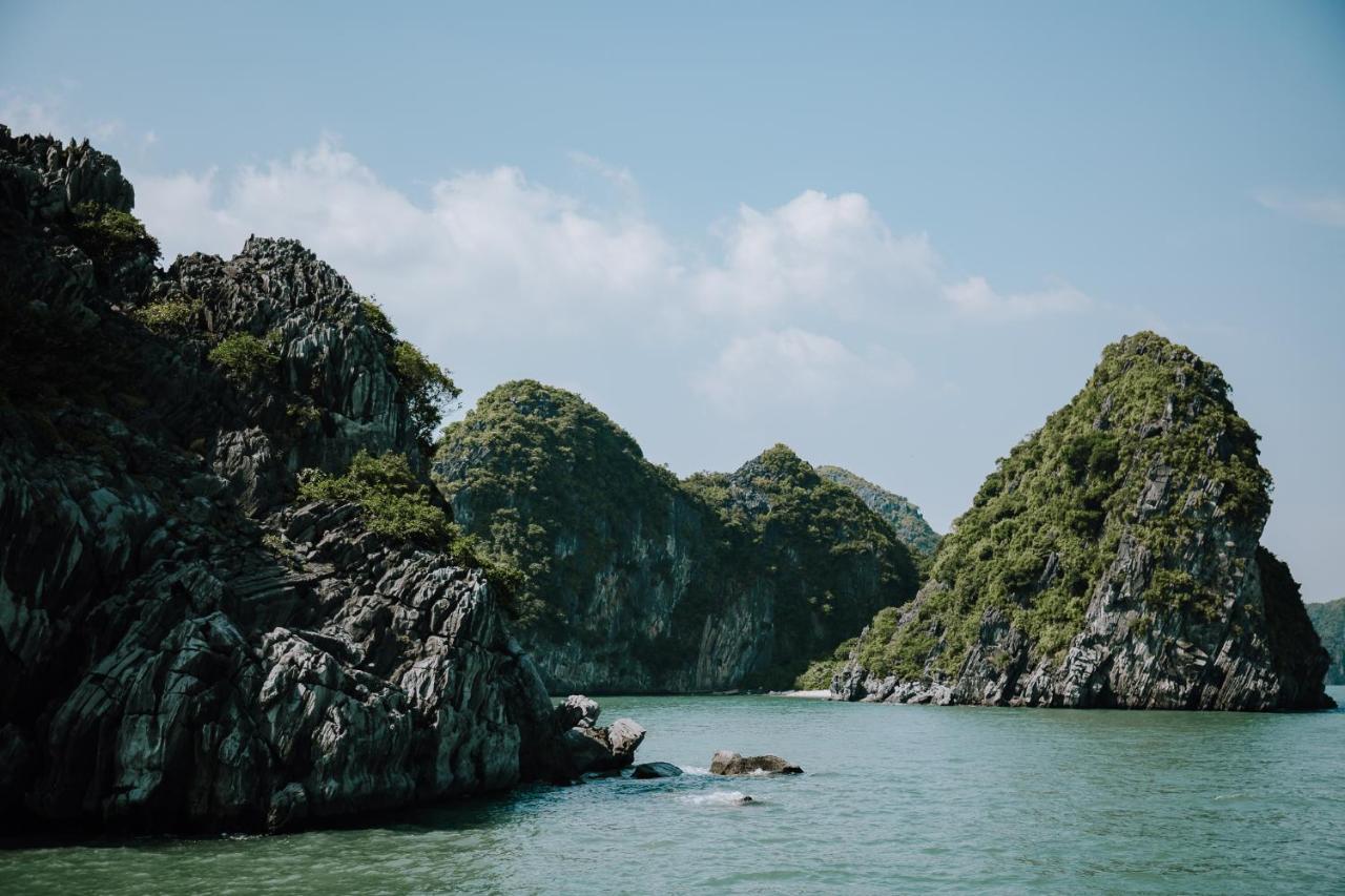Cat Ba Bay Cruises Hotell Dong Khe Sau Exteriör bild