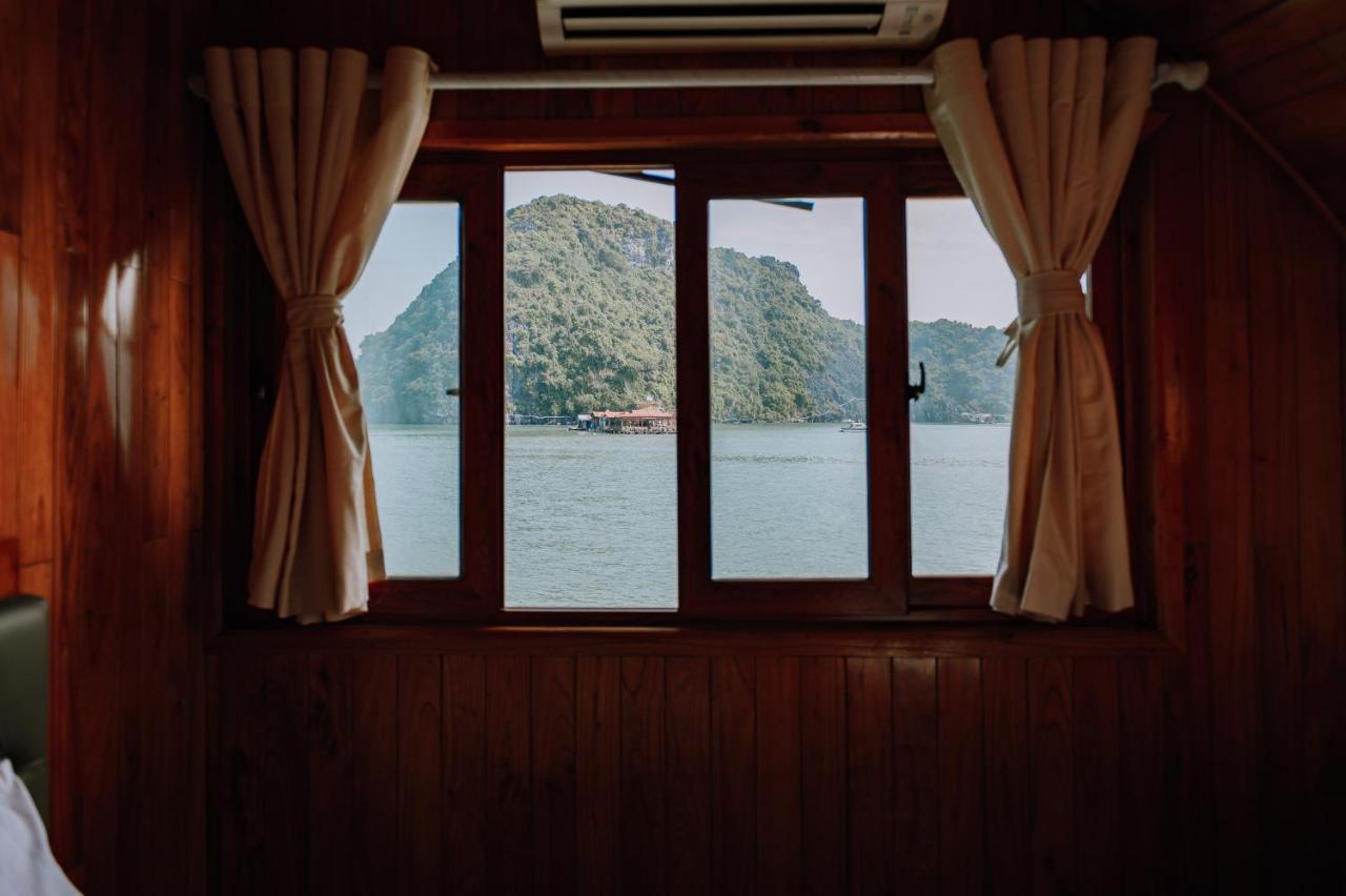 Cat Ba Bay Cruises Hotell Dong Khe Sau Exteriör bild