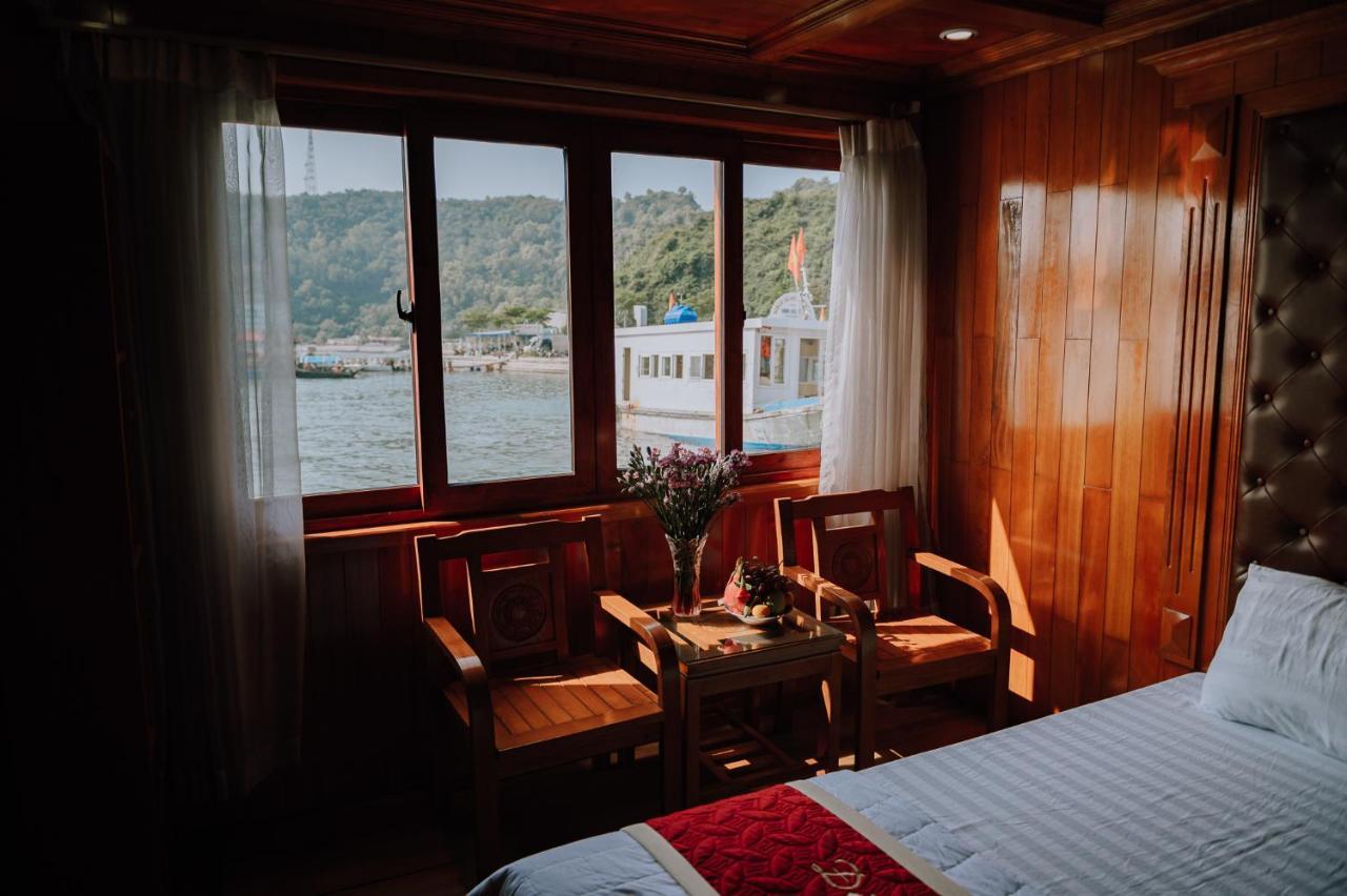 Cat Ba Bay Cruises Hotell Dong Khe Sau Exteriör bild