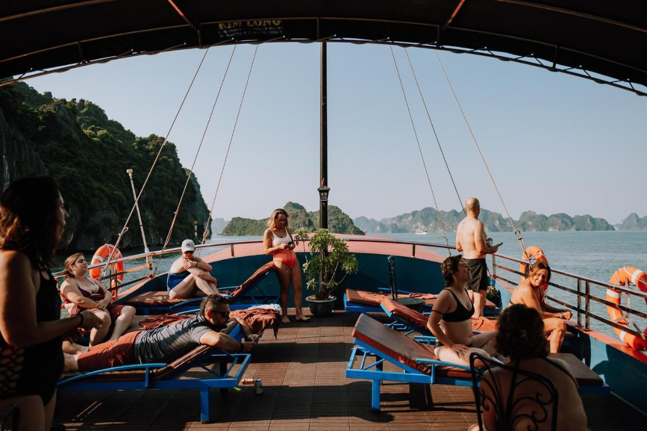 Cat Ba Bay Cruises Hotell Dong Khe Sau Exteriör bild