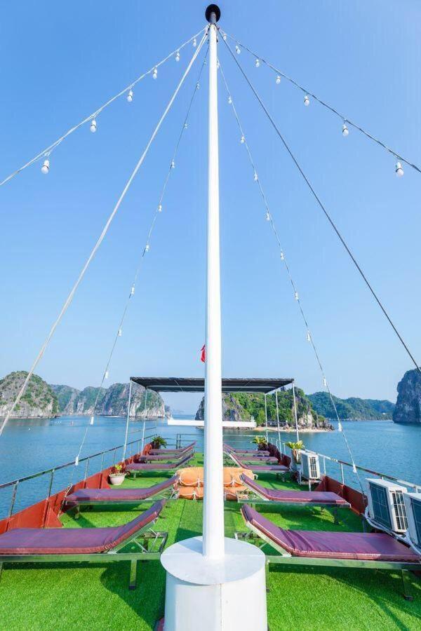Cat Ba Bay Cruises Hotell Dong Khe Sau Exteriör bild